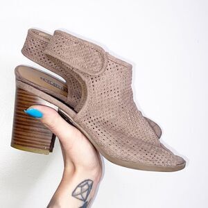 SEYCHELLES Womens Taupe Peep Toe Perforated Heels Sandals Slingback Shoes Sz 7.5